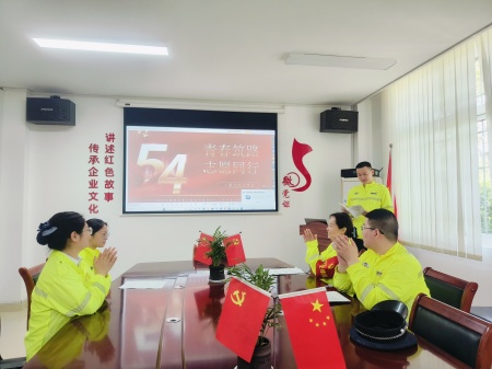 開展“青春筑路”主題交流分享會_副本.jpg