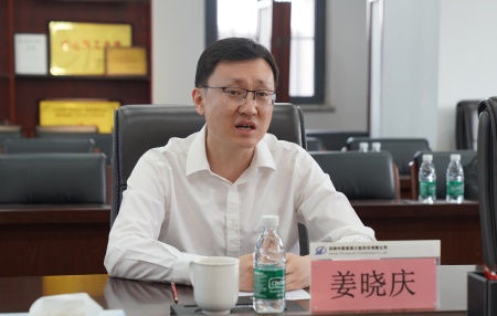山高董事長(zhǎng)_副本.jpg