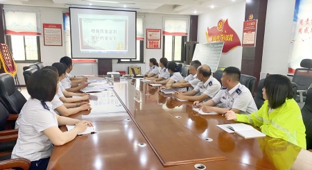 檔案法制宣傳進(jìn)站區(qū)迎國際檔案日_副本_副本.jpg
